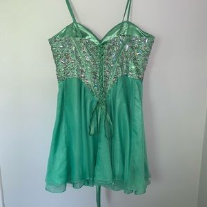 Green Pixie stile prom dress